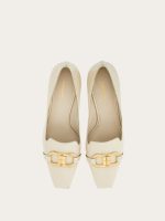 Pump with Gancini ornament - Image 5